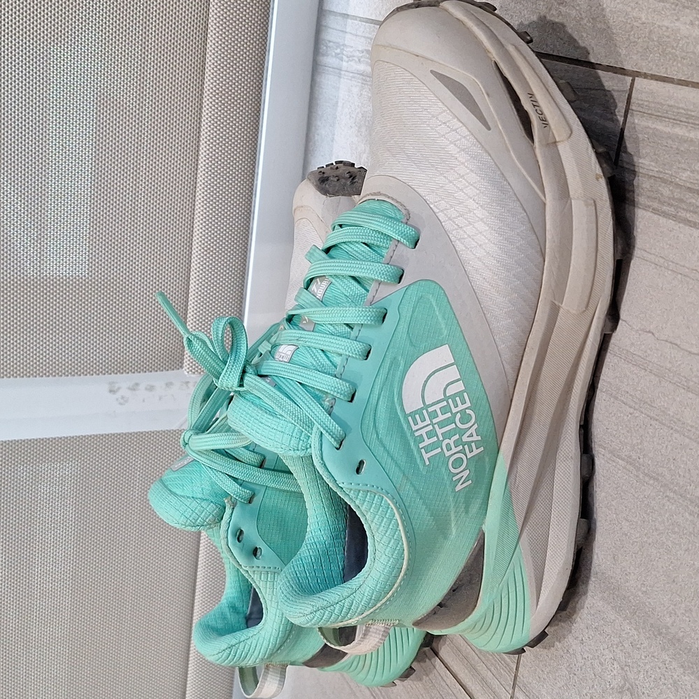 Running shoe